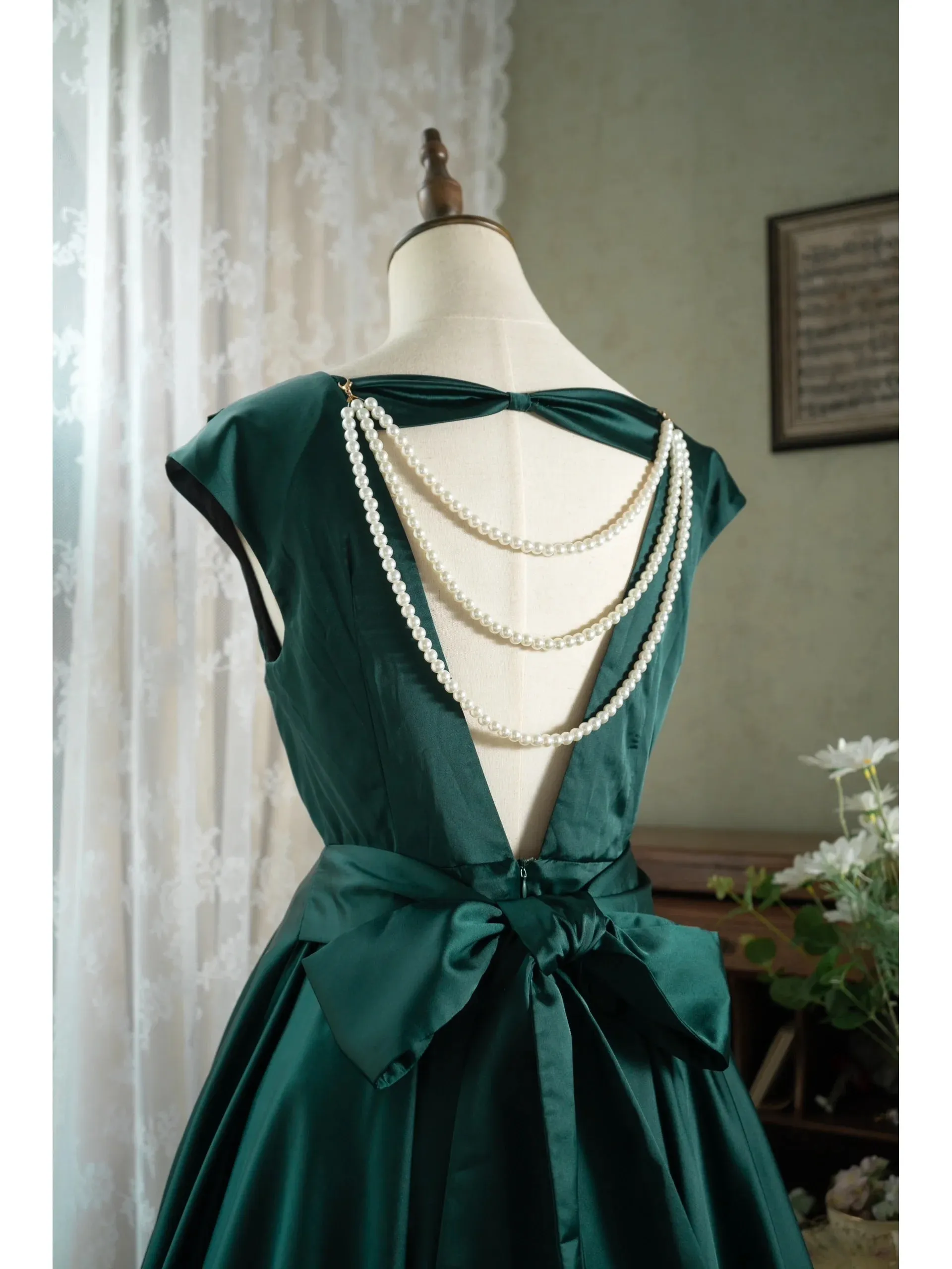 Cowl Neck 50s Open Back Vintage Emerald Green Dress