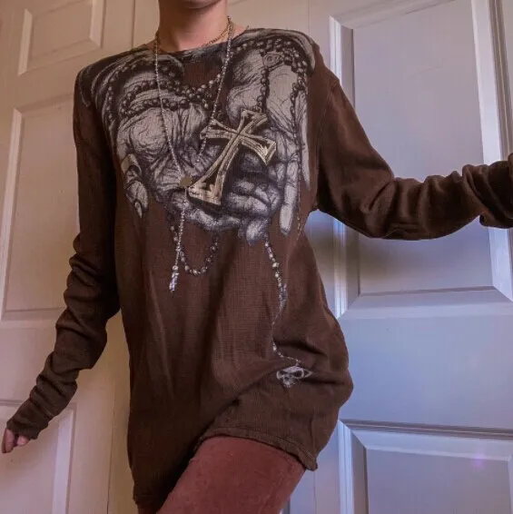 Grunge Long Sleeve Chain T-shirt