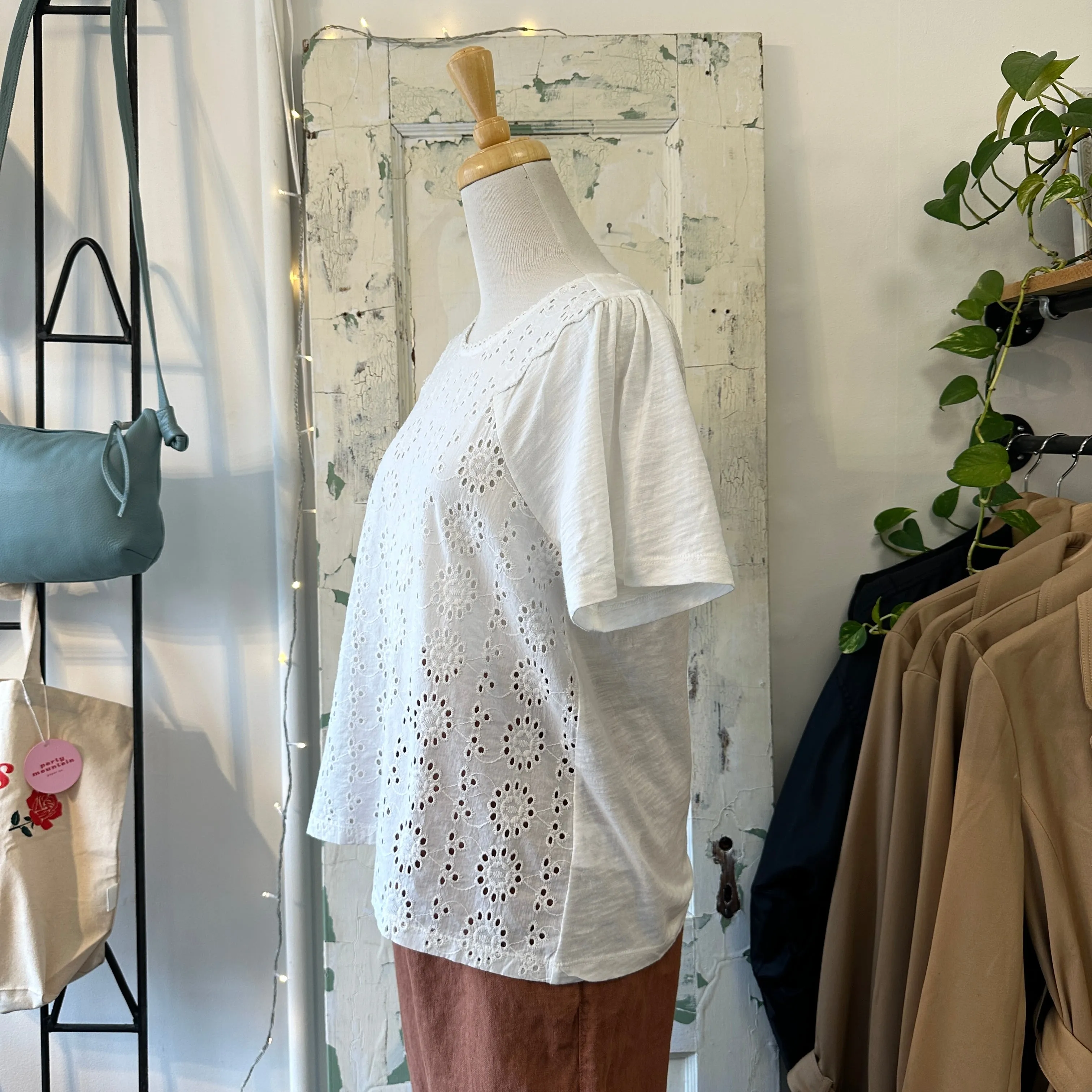 Indi & Cold // Blanco Embroidered Top *Last Size XS