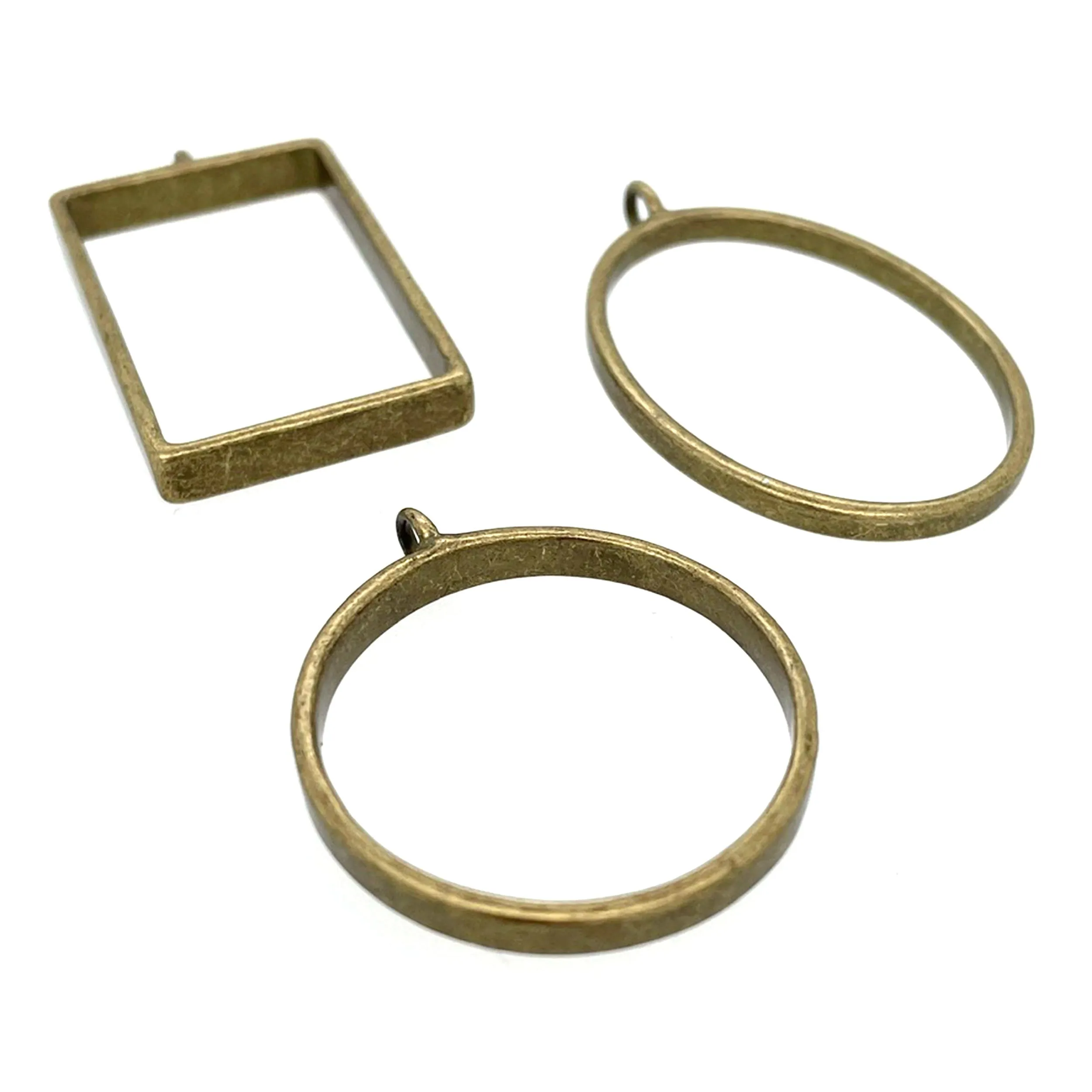 Ox Brass Round Large Open Bezel