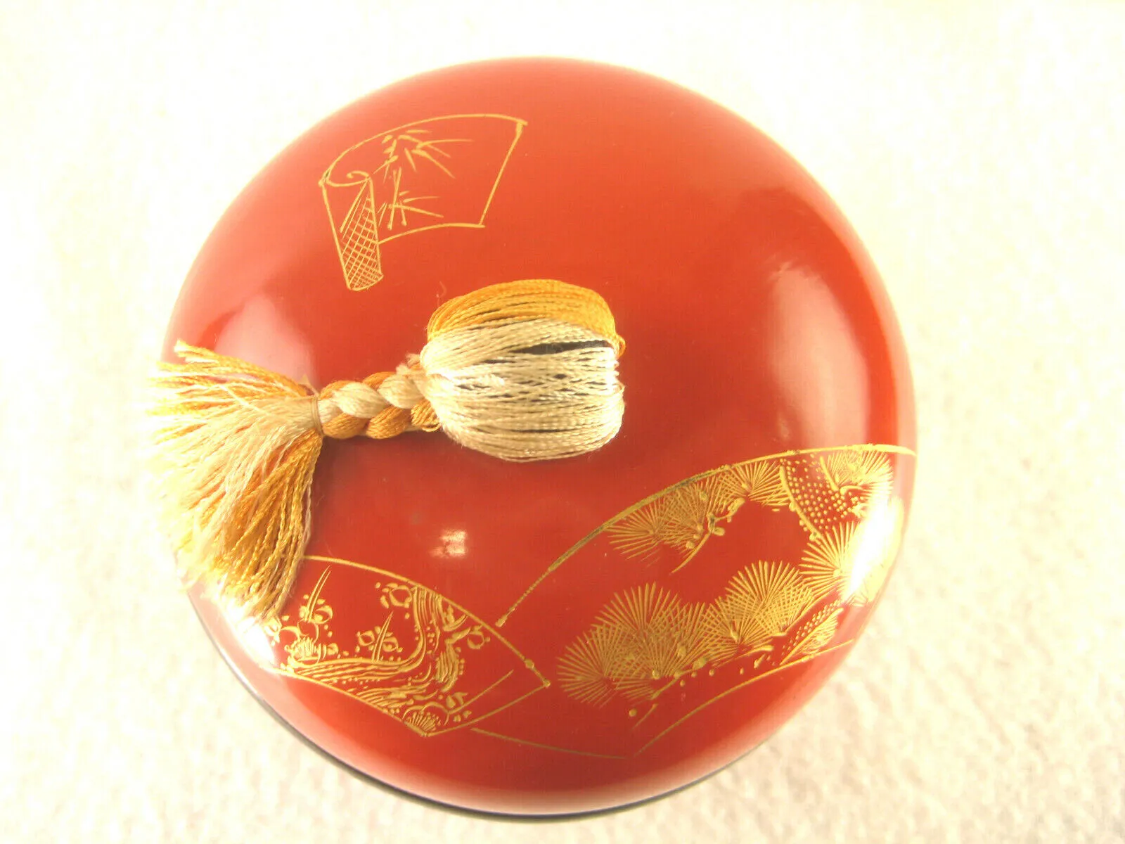 Vintage Japanese Round Red & Maki Tasseled Lacquer Lidded Box Shochikubai 4.5"